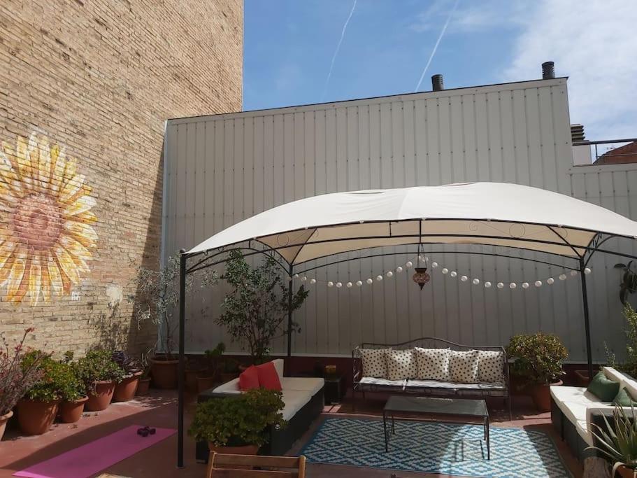 Privatunterkunft Small In Sants With Huge Terrace